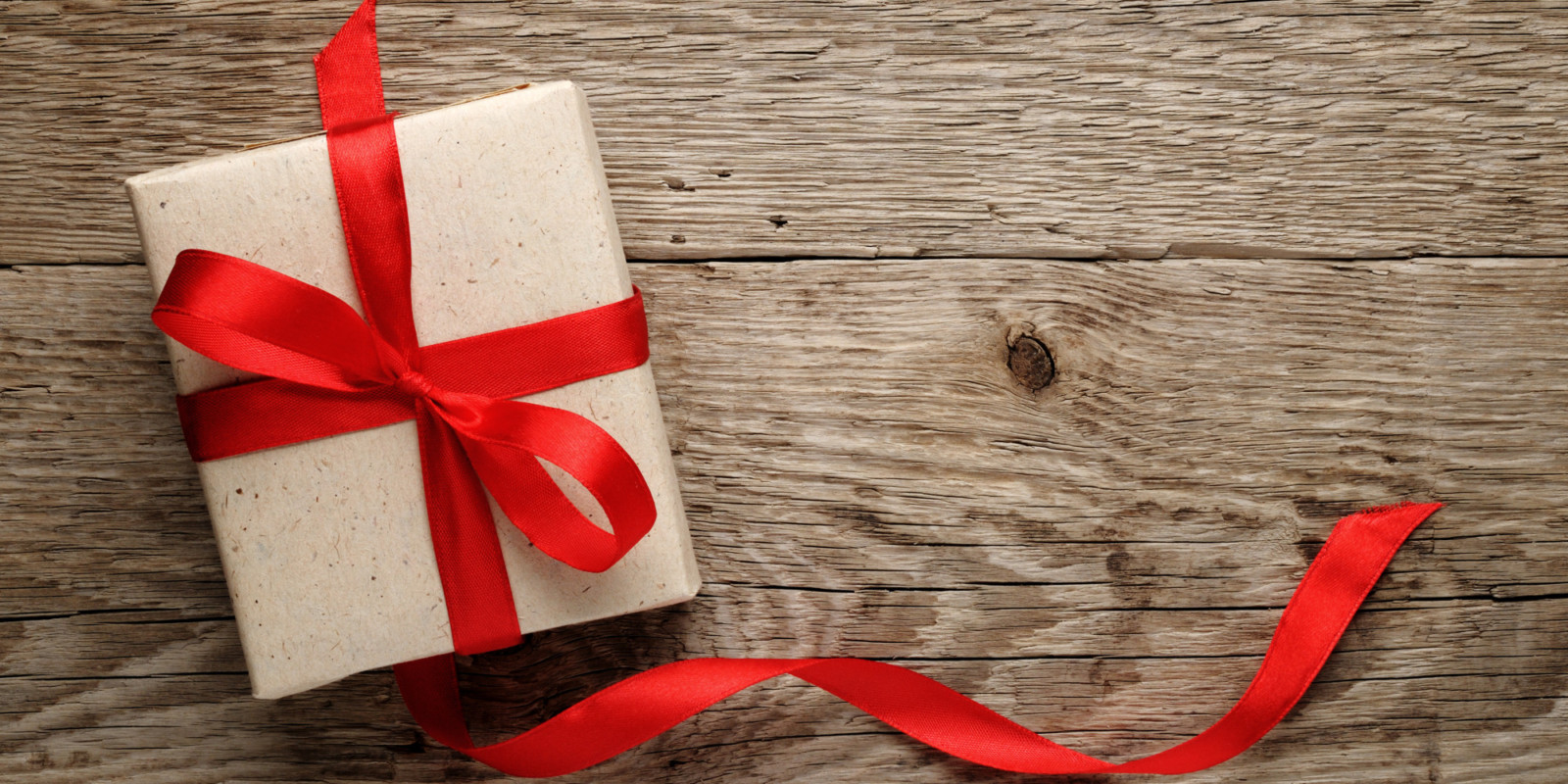 Последний штрих: 18 оригинальных идей упаковки и оформления новогодних подарков своими руками