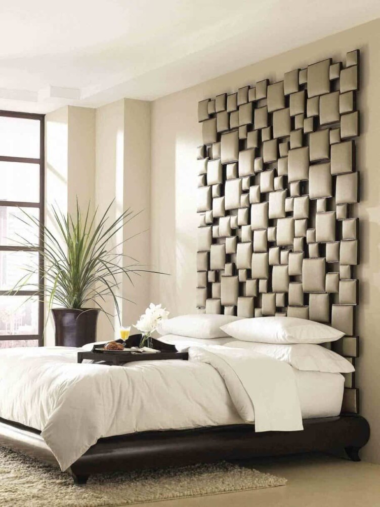 Акцентная стена в спальне в изголовье кровати из 3D панелей