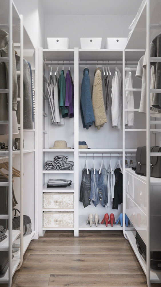 Самым экономным решением для организации гардеробных шкафов является мебель IKEA, но в этом случае, габариты гардеробной лучше продумать заранее